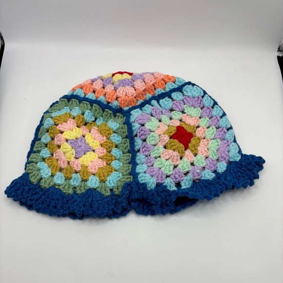 Hand Knit Colorful Crochet Granny Square Hat NWT - Picture 2 of 3